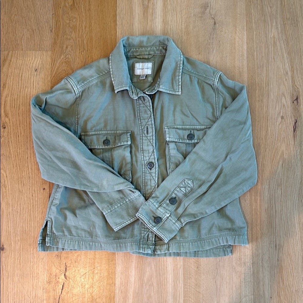 American Eagle Small Green Button-Up Jacket